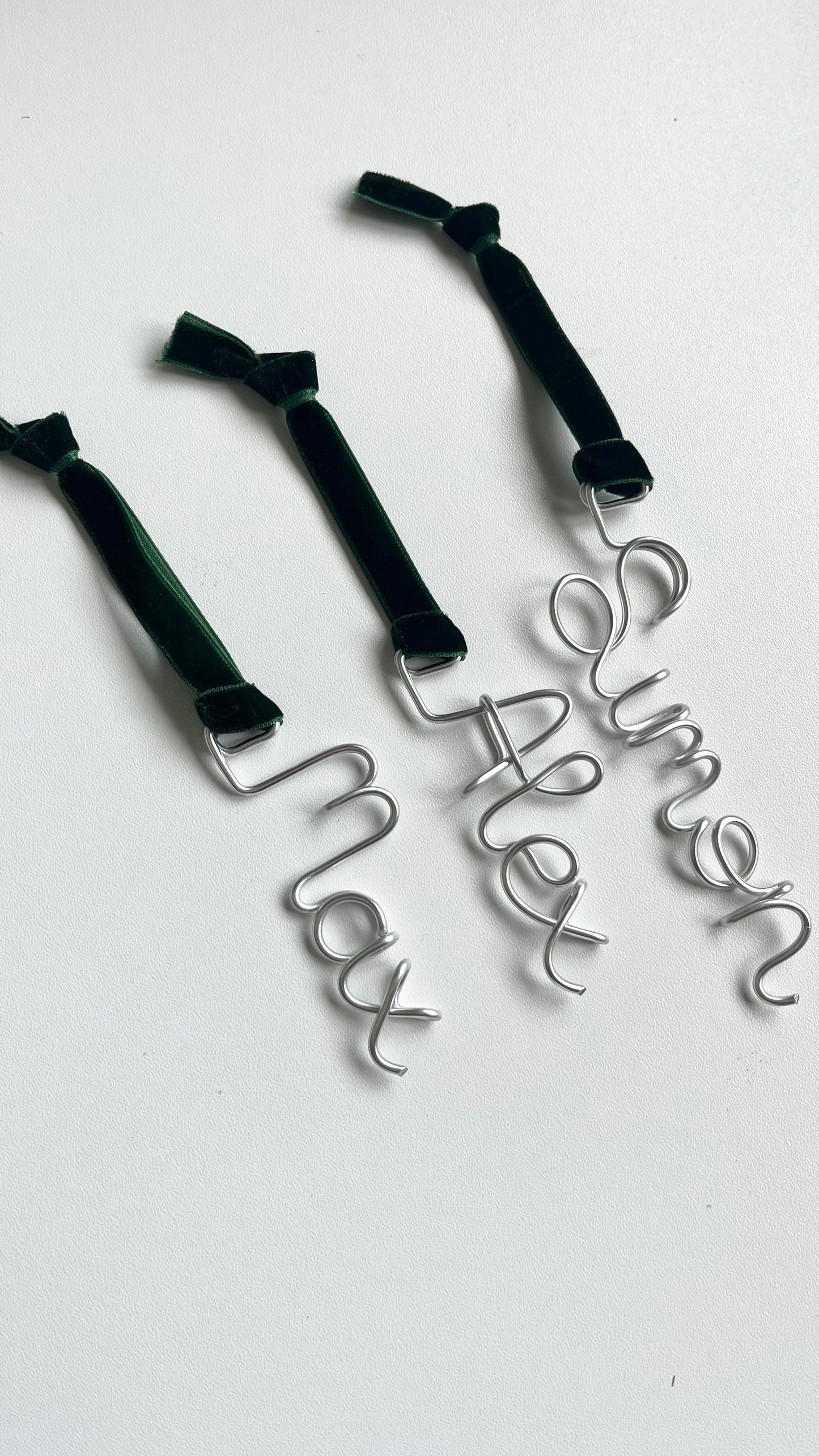 Elegant wire decoration